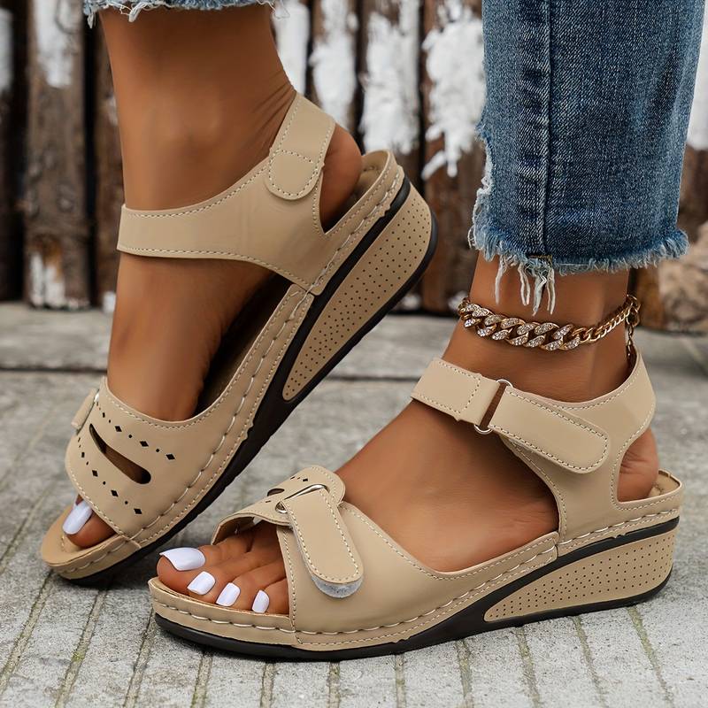 Alfreda Orthopedic Sandal | QYVEN